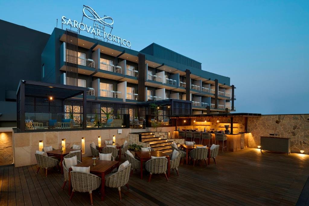 IRIS Sarovar Portico business hotel in Gurgaon near Manesar